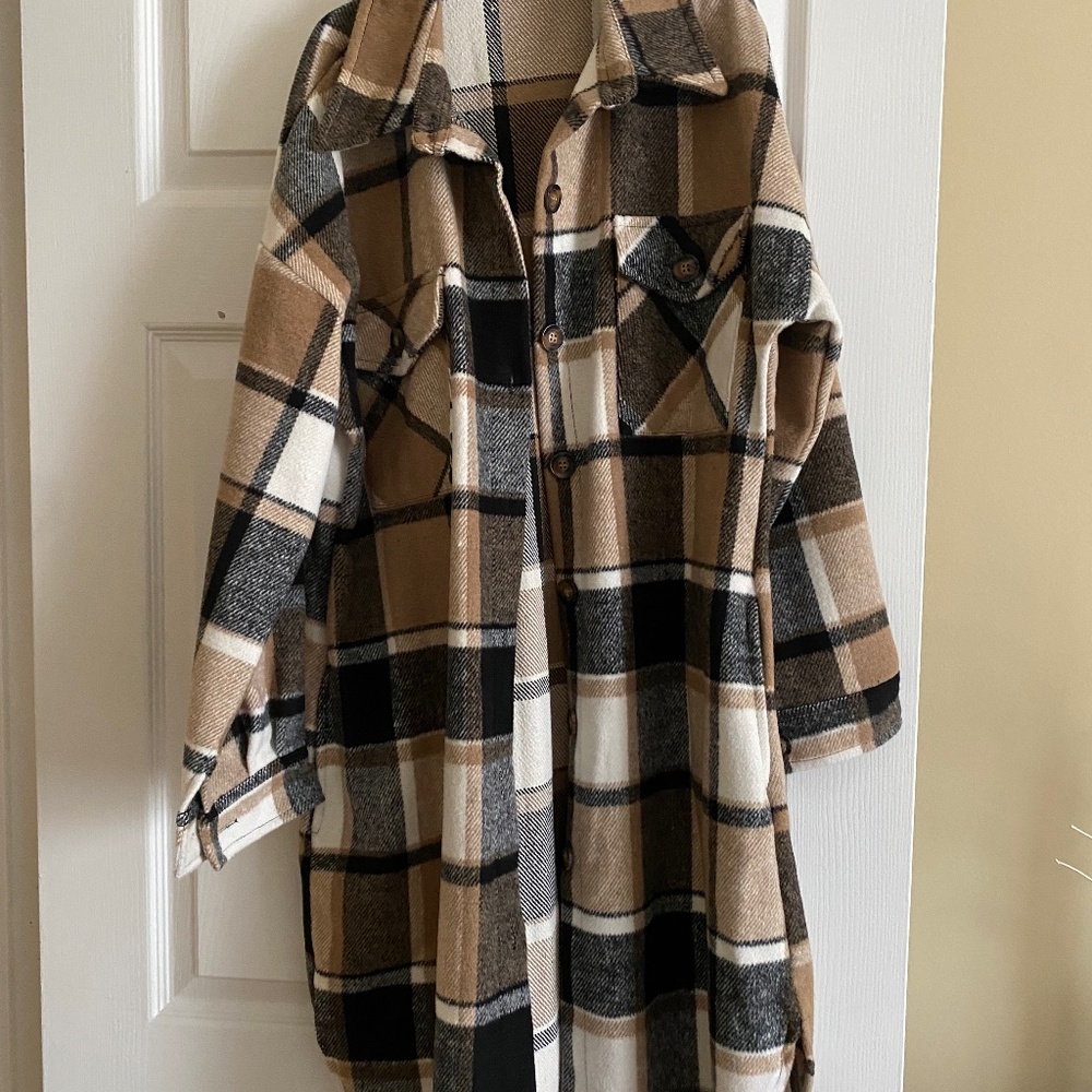 Women’s Shaket XS